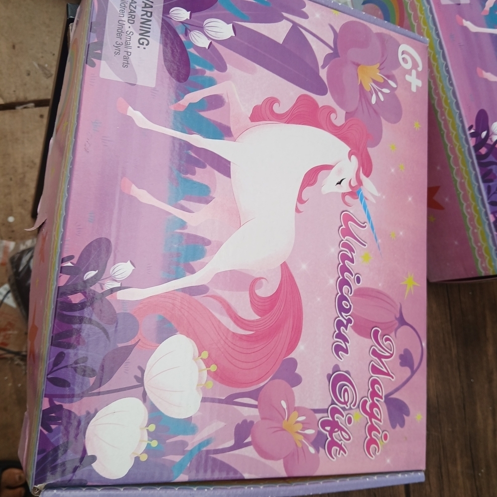 Magic Unicorn Gift Set - Picture 9 of 11